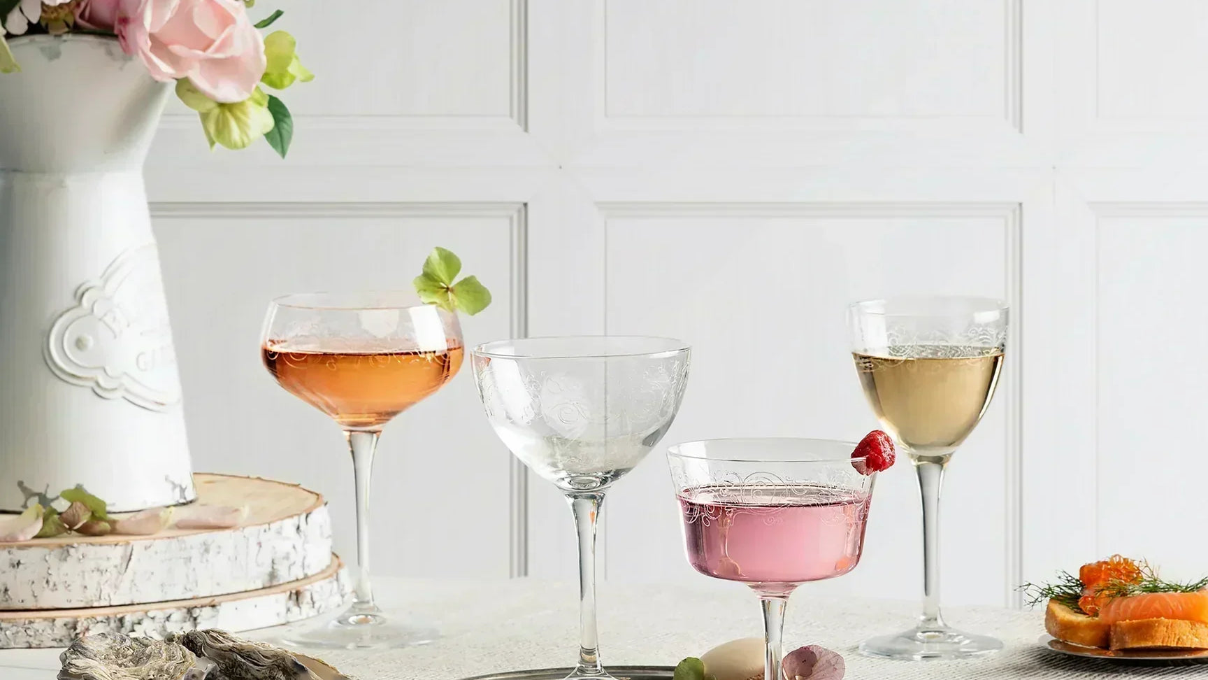 Galentine’s Brunch Ideas: Mimosa Glasses and Table Setting Tips