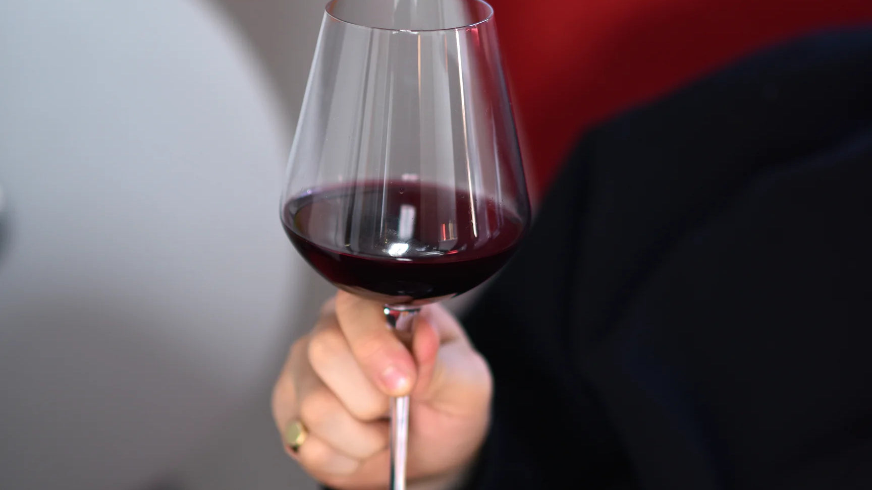 Bormioli Rocco InAlto Uno red wine glass