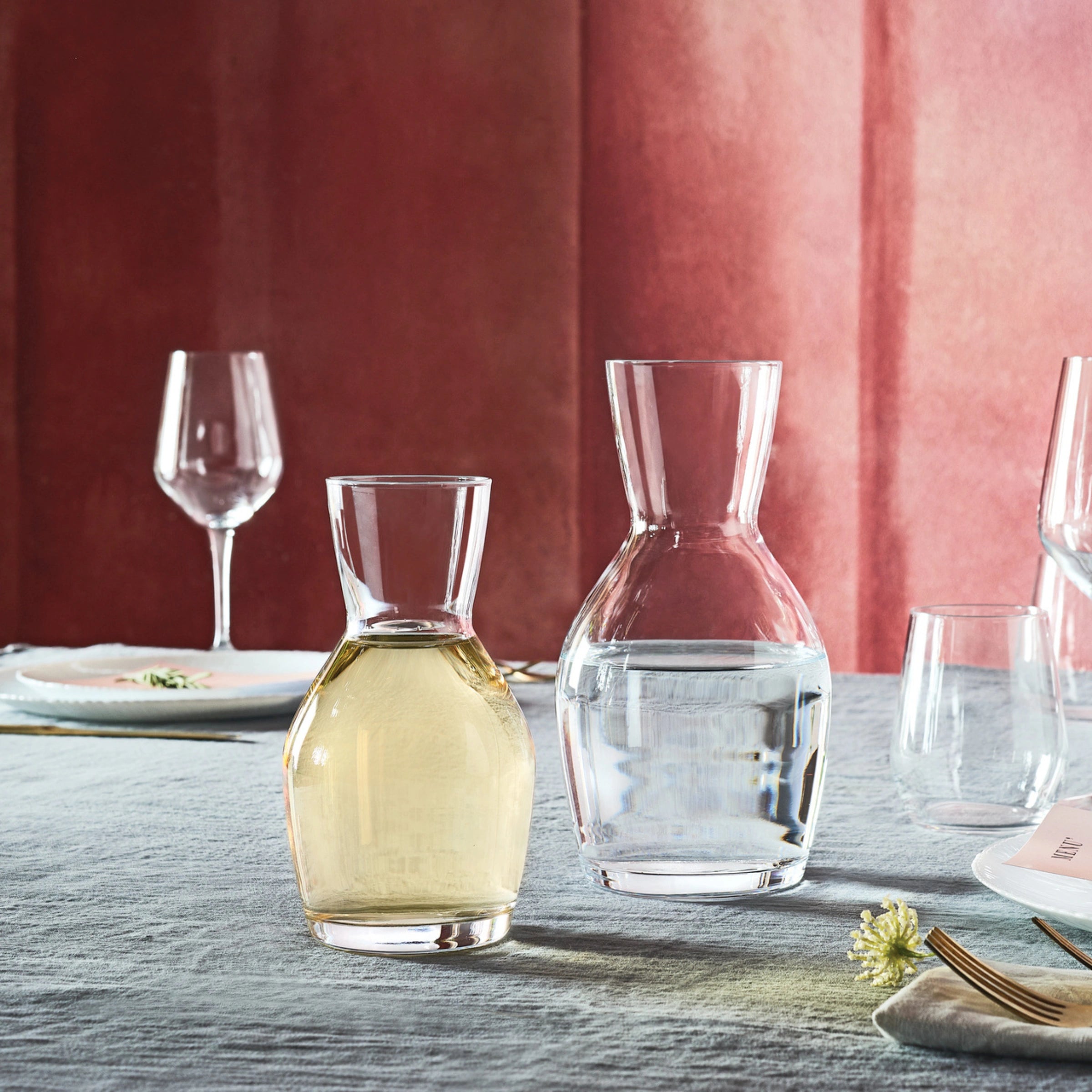 Ypsilon Wine Carafe