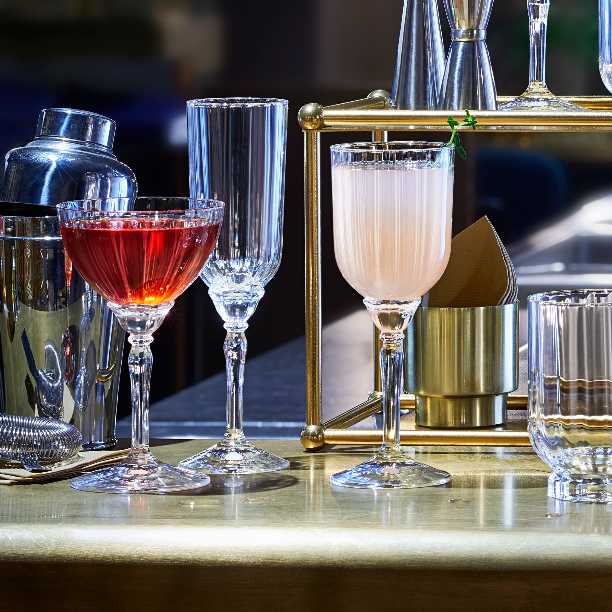 Florian 8.10 oz. Champagne / Martini Cocktail Glasses (Set of 4)